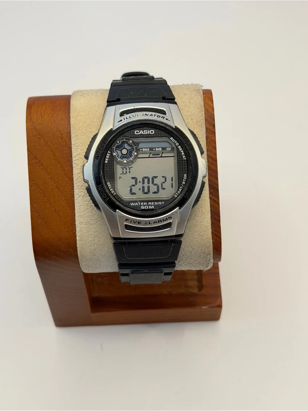 Casio Illuminator 5 Alarms 3237 W-213 Black Digital Watch